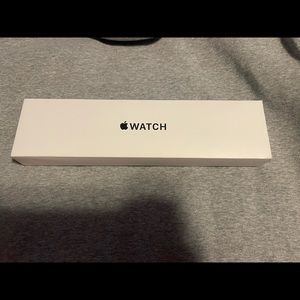 Apple Watch SE 44mm open box brand new condition